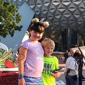 Meet your Posher, Cara